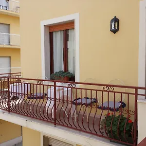 Candida's House Apartment